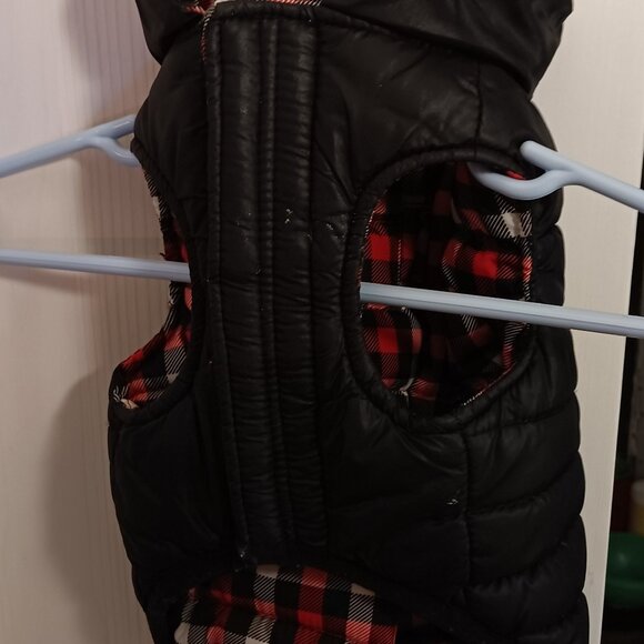 Hip Doggie Reversable Puffer Vest - Picture 2 of 9